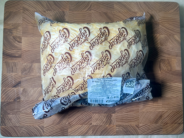 Сыр 1 кг ГОРНЫЙ СЫРОВАР (Паутинка со вкусом красной икры) в Ульяновске